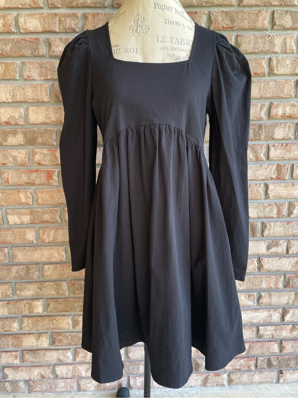 Entro Miss Priss NWT Black Long Sleeve Square Neck Babydoll Dress.